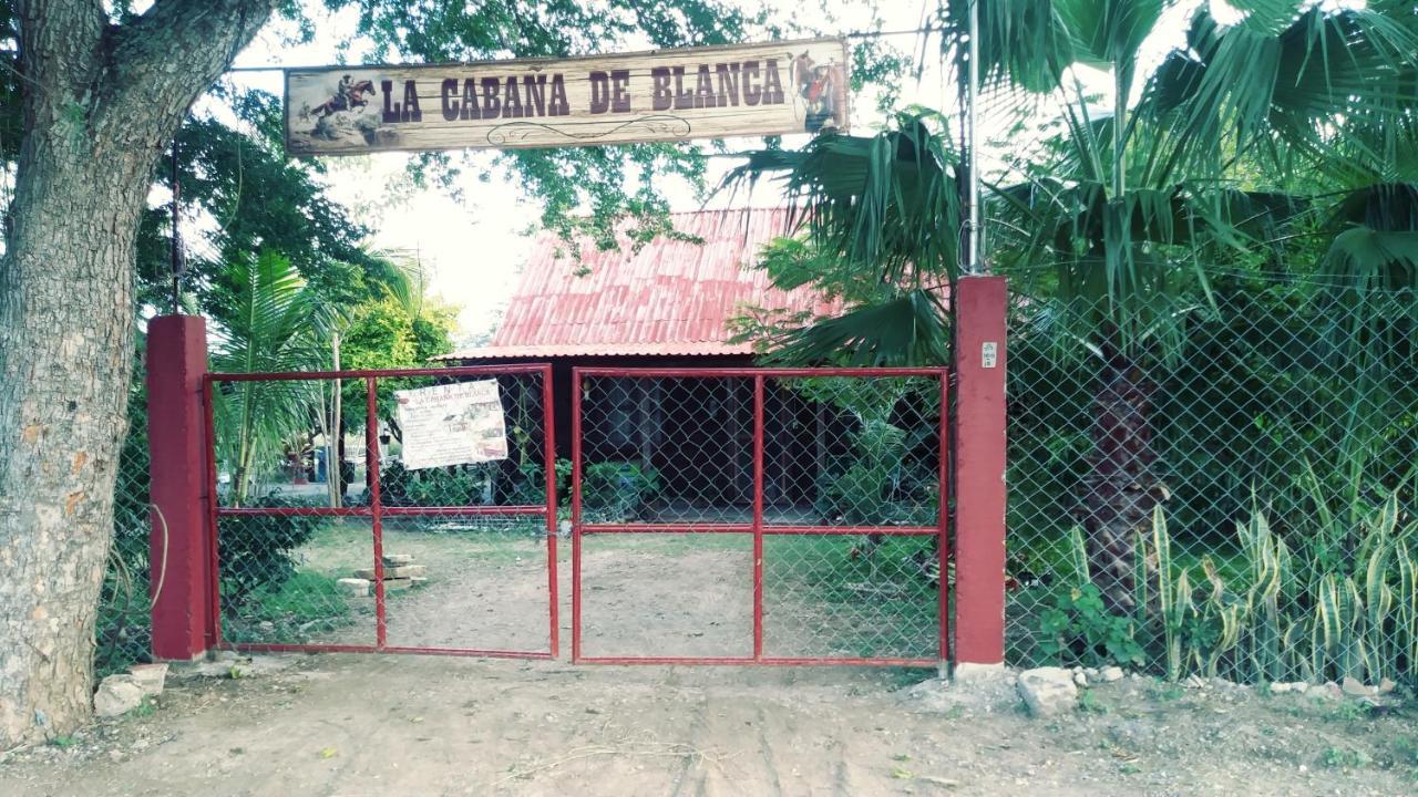 La Cabana De Blanca ฆาลปาน ภายนอก รูปภาพ